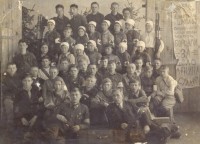 в первом ряду справа Щетинин Т.С. в первом ряду справа Щетинин Т.С.